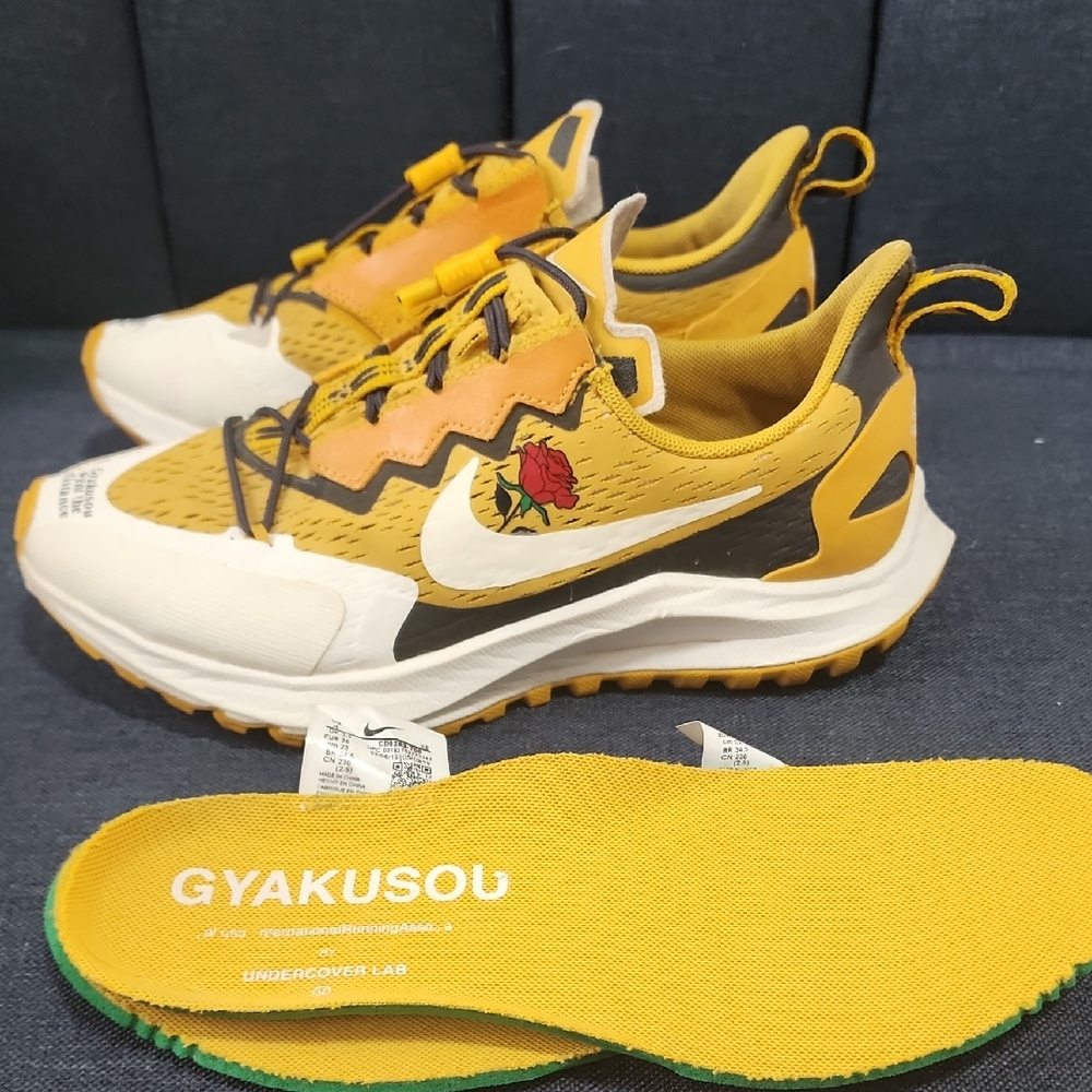 Undercover Gyakusou Yellow and White Sneakers SZ 6
